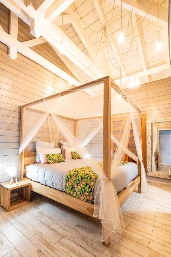 Three-Bedroom Villa,1599045595:JPEG
