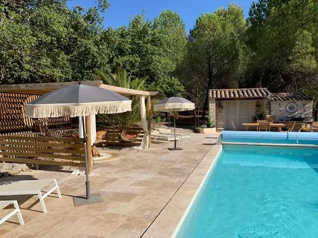Le Petit Chene-1