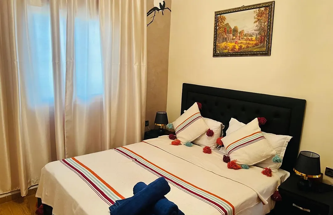 Ilafe Farmhouse, Villa avec Piscine Chauffée Privée pour Familles-1