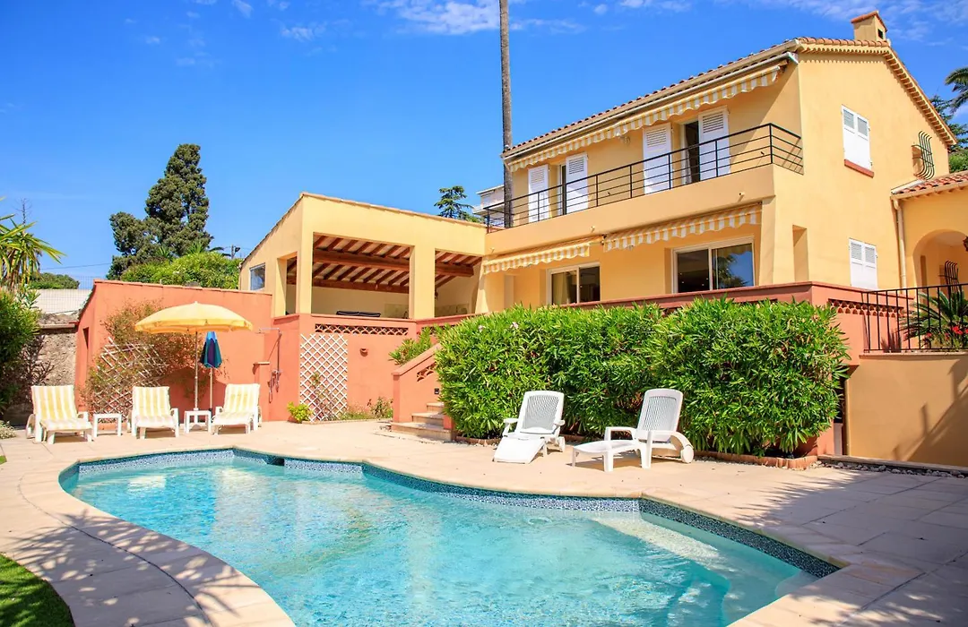 Villa Cynthia - Piscine - Plage (à 50m) - Palais Congrès - Calme absolu-1