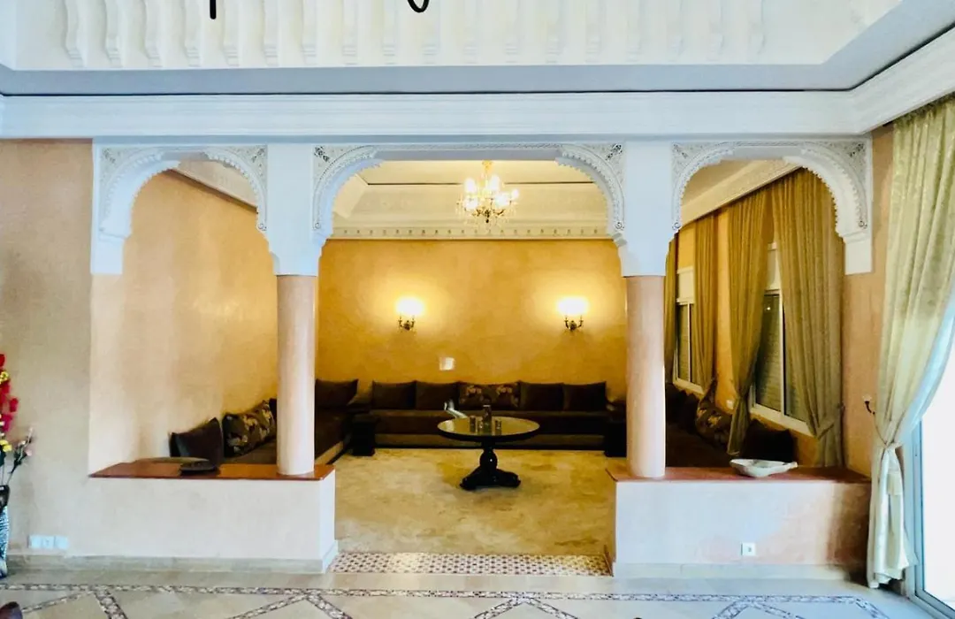 Villa Rayan Marrakech secteur Palmeraie dans Propriété de 2 hectares avec jardin arbres fruitiers-1