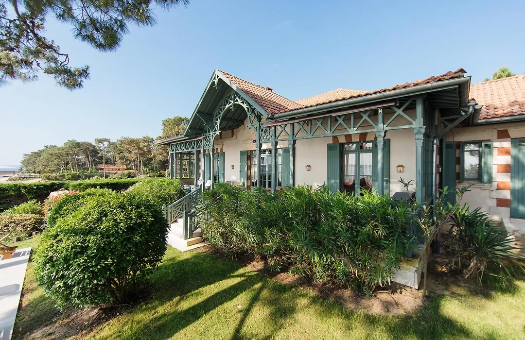 Villa Madeleine en 1ere ligne pour 13 personnes-1