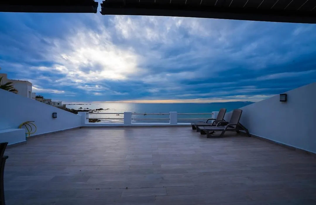 Luxurious Beachfront Villa Playa Blanca-1