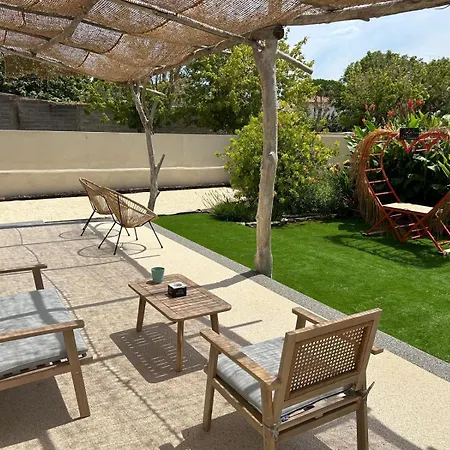 Love Room Jacuzzi La Villa Des Charmes (Adults Only)-2