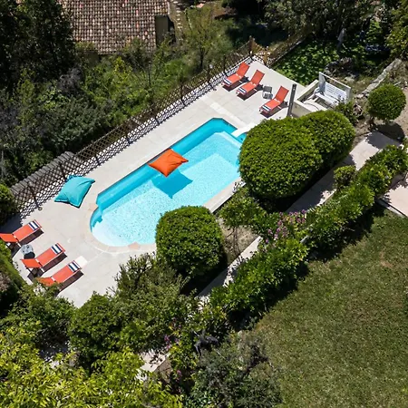 VILLA MONTE CRISTO - Villa conviviale a Nice - Superbe vue, piscine et jeux en plein air-2