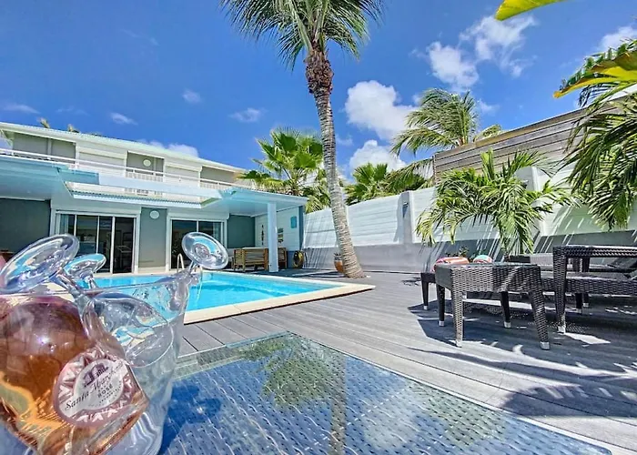 Villa Zandoli, Walkable Orient Bay Beach, Private Pool