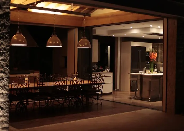Luxurious Villa 4 Bedrooms In Secluded Area, Swimming Pool Valbonne