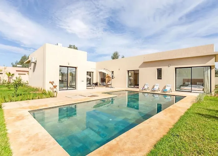 Villa Miami, Jacuzzi, Piscine Chauffée ,table ping pong Marrakesh