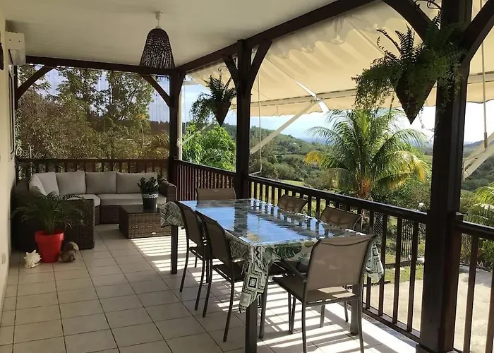 Villa Ti Zandoli avec piscine et très belle vue Sainte-Luce