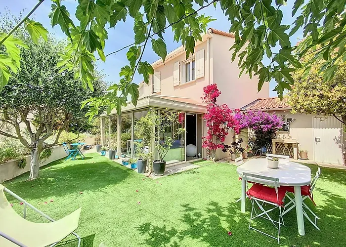 Charmante Villa 4 Pièces avec Piscine, Terrasse et Parking Privé à La Ciotat - Proche Plages - FR-1-770-33