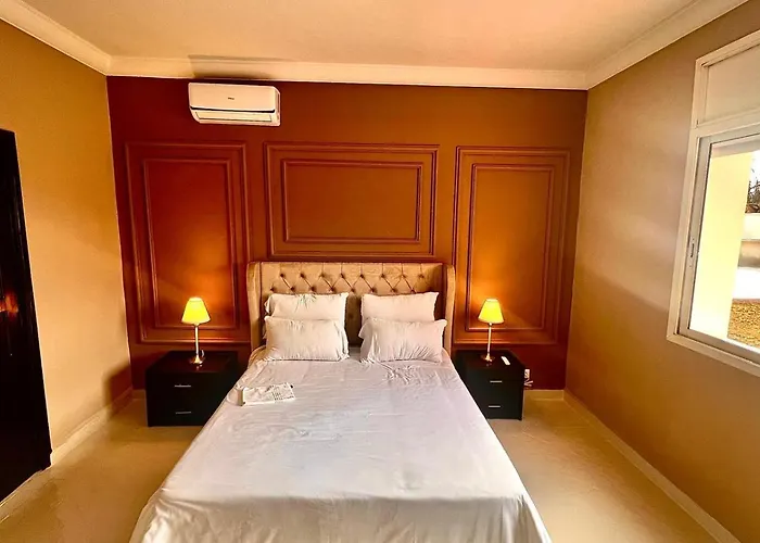 Villa Rayan Marrakech secteur Palmeraie dans Propriété de 2 hectares avec jardin arbres fruitiers Marrakesh