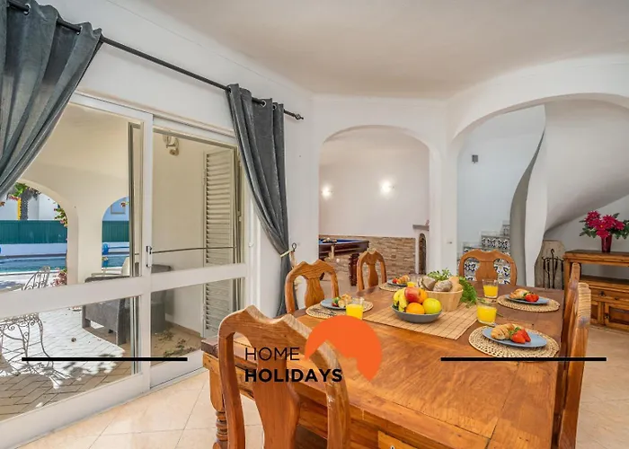#278 Central Apartment Local Experience Albufeira