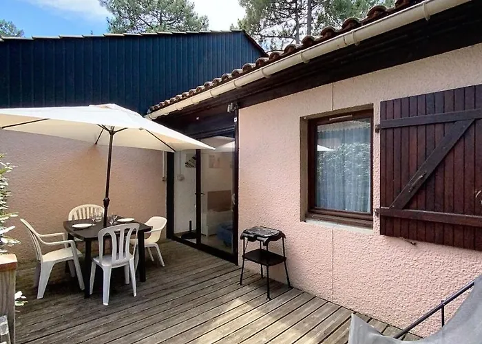 Residence Les Pins - Petite maison mitoyenne 2 chambres, 4 personnes à Lacanau océan, résidence les pins MAE-0381