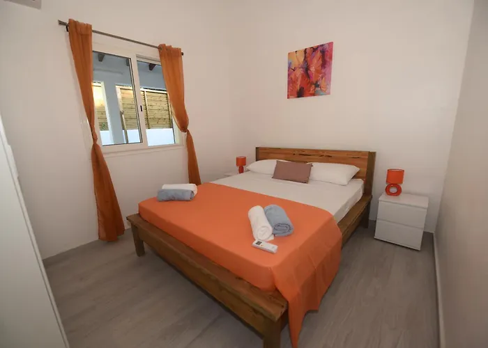 Villa Le Papillon Tropical , aile droite à Deshaies